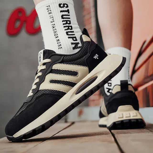 南极人 超纤皮 复古潮流经典时尚 简约百搭 通勤运动 舒适厚底 减震耐磨透气回弹 低帮 生活休闲鞋 男款