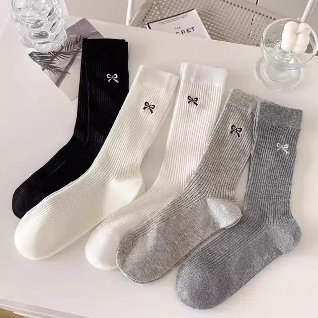 DAMOSLOVE 5