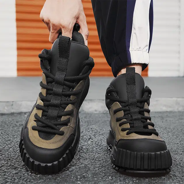 南极人 超纤皮 户外通勤潮流时尚百搭 防滑耐磨增高 中帮 生活休闲鞋 男款