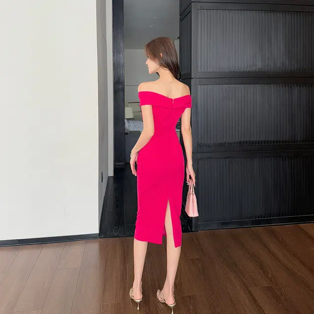 沐晓欣 法式高级感性感辣妹穿搭小众设计显白露肩显瘦修身时尚中长款短袖连衣裙 女款