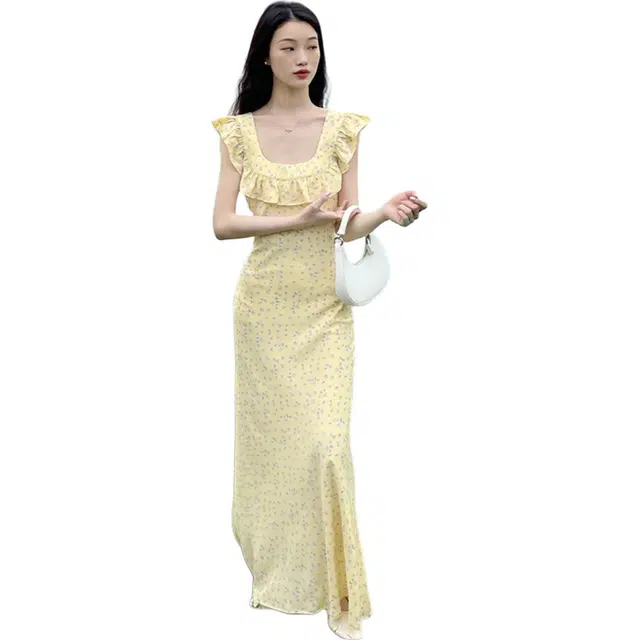 沐晓欣 法式少女碎花中长款复古优雅气质修身性感时尚简约大方舒适千金风质感穿搭吊带连衣裙 女款