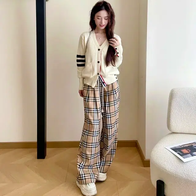 沐晓欣 学院风直筒时尚舒适美式复古设计感简约通勤风懒格子格纹阔腿宽松显瘦百搭拖地休闲裤 女款 图片色