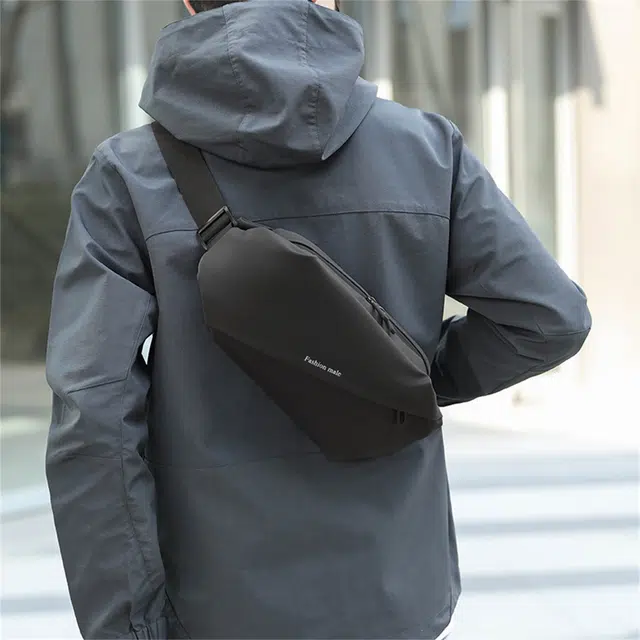 老人头 时尚潮流百搭通勤简约轻便出行 合成革 腰包 常规 男款 黑色