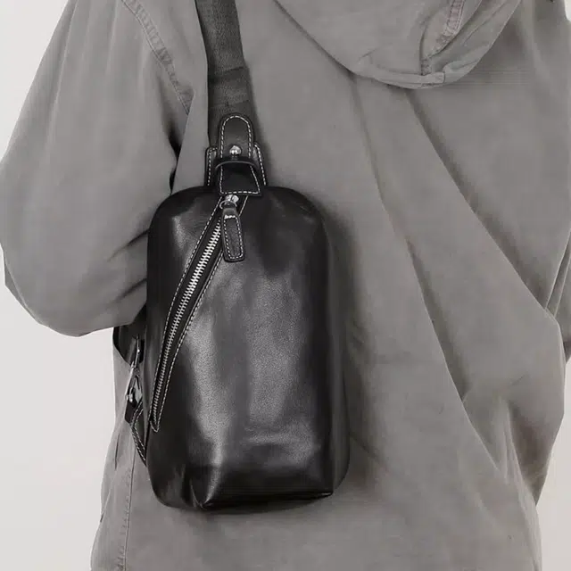 老人头 时尚潮流高级感百搭 牛皮 胸包 男款 黑色