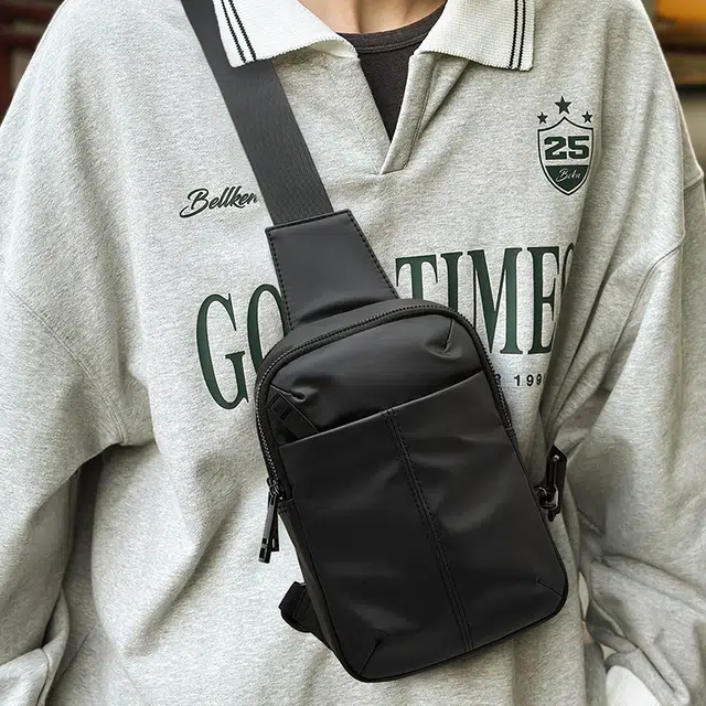 老人头 百搭休闲轻便通勤单肩旅游骑行包 人造革 胸包 男女同款情侣款 多色