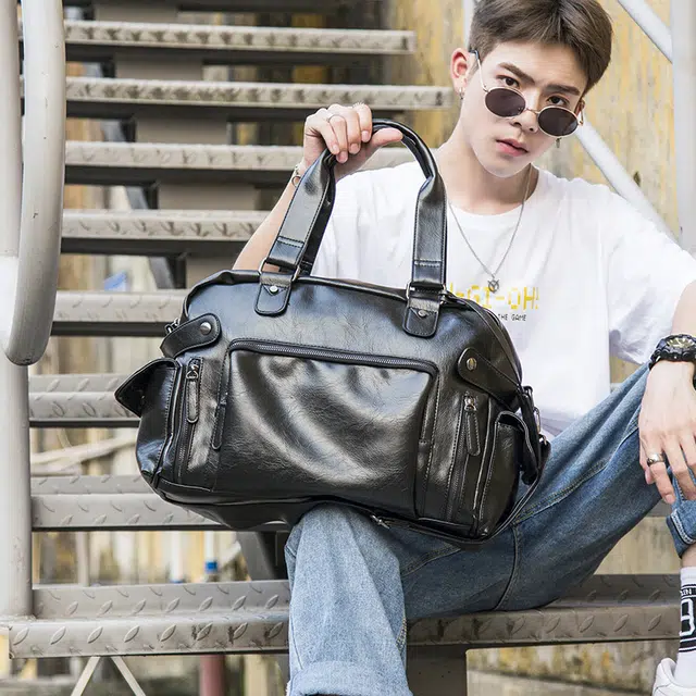 老人头 休闲简约健身斜挎通勤出差行李包 合成革 旅行包 男款 黑色