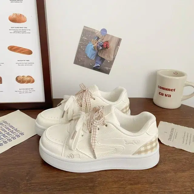 潮流学院风轻便厚底透气百搭 低帮 板鞋 女