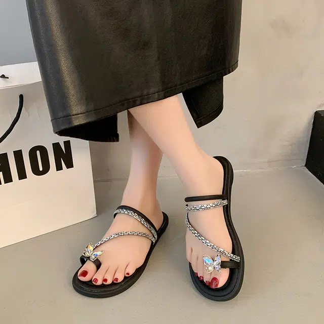 美洲爵士 法式晚晚风韩版水钻人字拖鞋 女