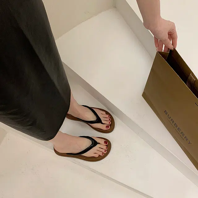 美洲爵士 拼色气质百搭舒适潮流日常休闲 皮革拼接人字拖鞋 女