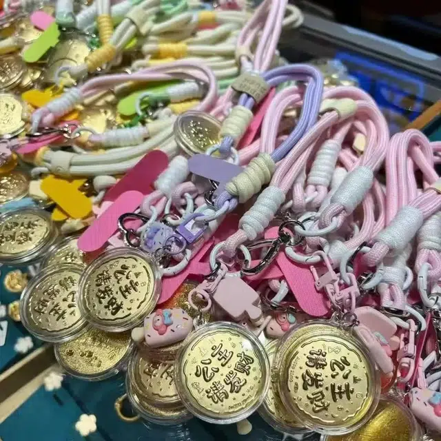 挚爱永恒 公主请发财挂件 萌趣可爱个性创意小清新 轻奢精致小众 马上有钱 简约手机链 背包挂饰 钥匙扣 女款