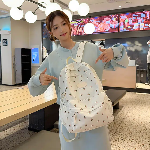 普乐威 时尚潮流百搭 尼龙 双肩包 常规 女款 白色/卡其色