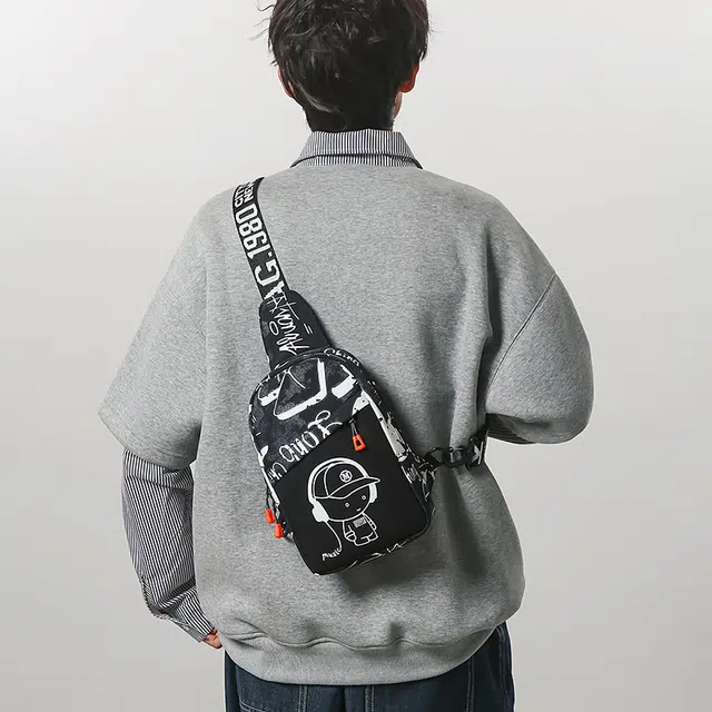 普乐威 韩版慵懒风潮流设计学生休闲轻便 尼龙 胸包 男款 白色/黑色/蓝色