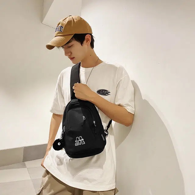 普乐威 时尚简约百搭运动学生个性潮流实用 尼龙 胸包 男女同款情侣款 白蓝红/白红色/黑色/蓝色