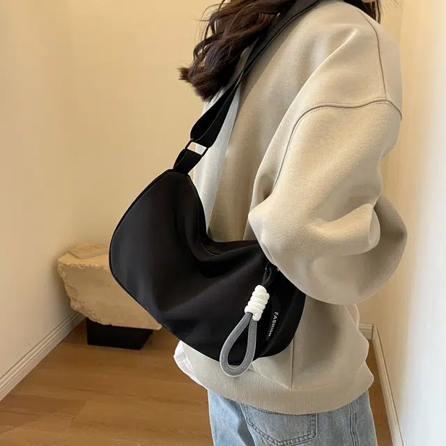 普乐威 高颜值简约时尚百搭小众通勤 布 单肩包 男女同款情侣款 白蓝/白黑/黑色