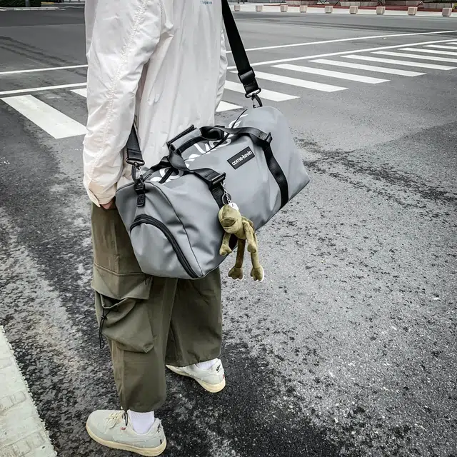 普乐威 潮流短途旅行轻便百搭 覆膜牛津布 单肩手提包 男女同款情侣款 多色