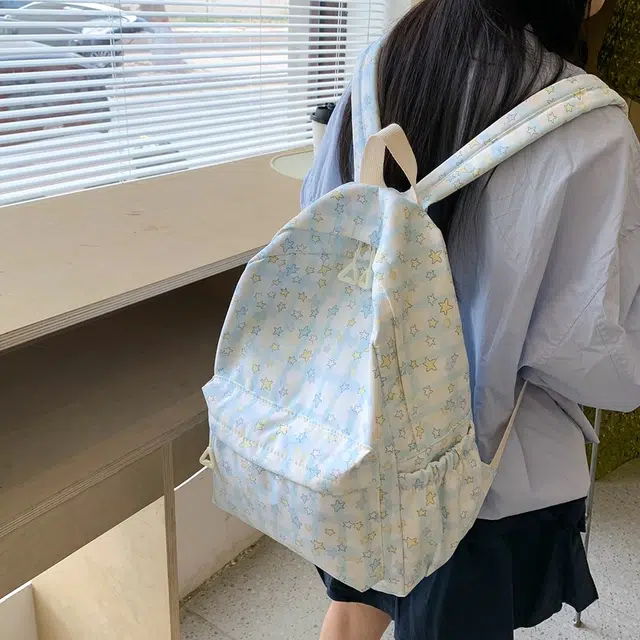 普乐威 高颜值甜美可爱少女小众设计星星上课通勤书包大容量轻便百搭 尼龙 双肩包 常规 女款 蓝色/粉色