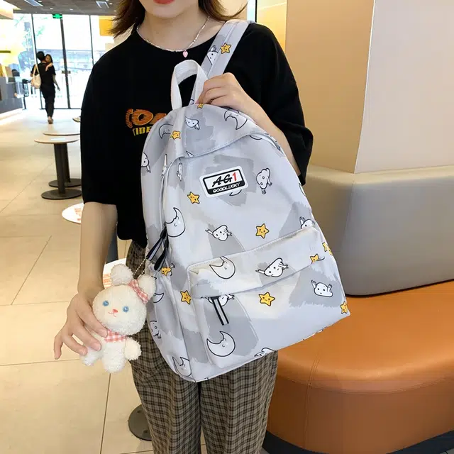普乐威 可爱卡通甜美高颜值小众设计大容量上课通勤百搭 尼龙 双肩包 女款 多色