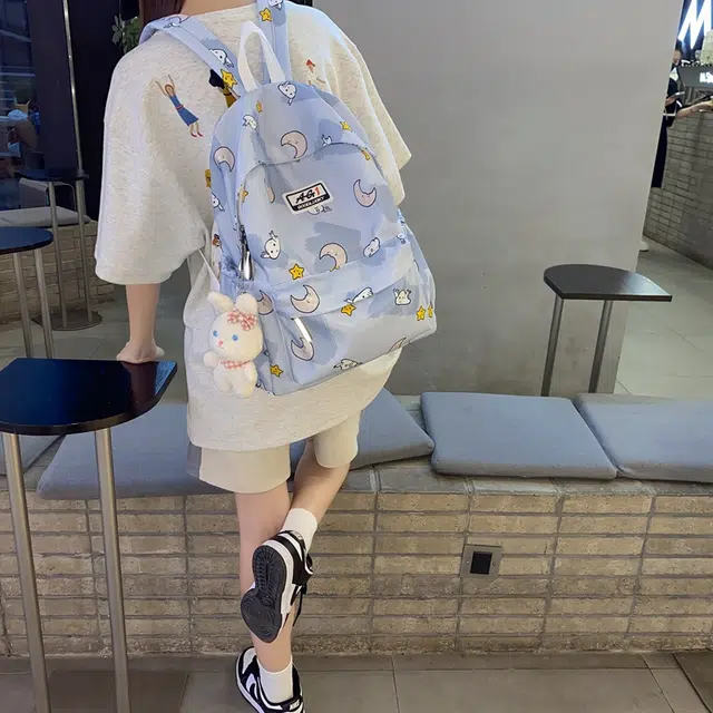 普乐威 可爱卡通甜美高颜值小众设计大容量上课通勤百搭 尼龙 双肩包 女款 多色