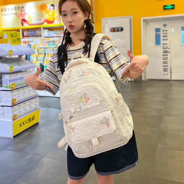 普乐威 日系文艺小清新可爱甜美高颜值书包上课通勤简约百搭大容量轻便休闲旅游 尼龙 双肩包 常规 男女同款情侣款 多色