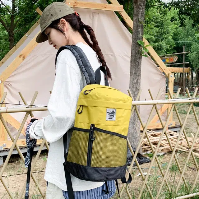 普乐威 高颜值撞色轻便上课通勤书包大容量小众设计轻便 尼龙 背包双肩包 常规 男女同款情侣款 多色