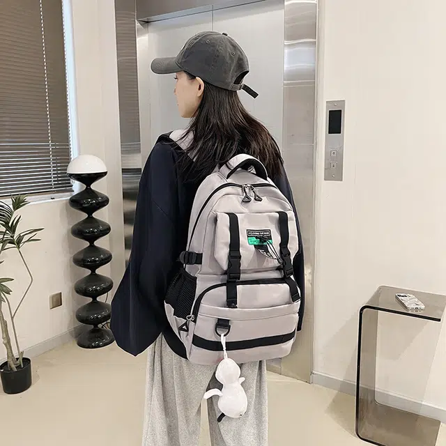 普乐威 简约百搭时尚高颜值多功能短途旅行工装风休闲大容量 尼龙 书包背包双肩包 常规 男女同款情侣款 多色