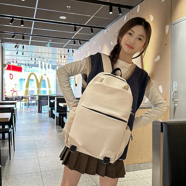 普乐威 日韩纯色简约森女系大容量书包初中生高中生大学生上课通勤百搭高颜值轻便休闲旅游 尼龙 双肩包 常规 男女同款情侣款 多色