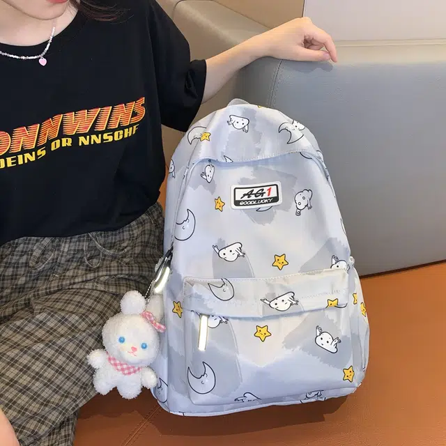 普乐威 可爱卡通甜美高颜值小众设计大容量上课通勤百搭 尼龙 双肩包 女款 多色