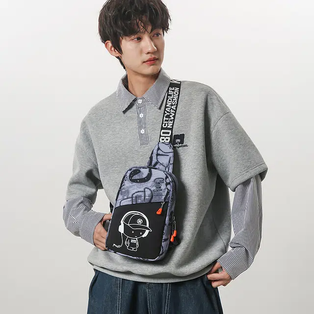 普乐威 韩版慵懒风潮流设计学生休闲轻便 尼龙 胸包 男款 白色/黑色/蓝色