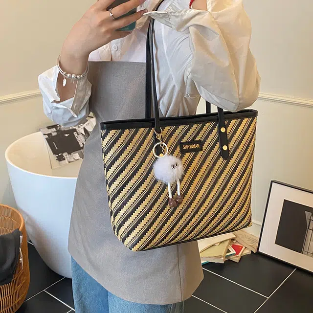 TRANSFORMERS PU Tote