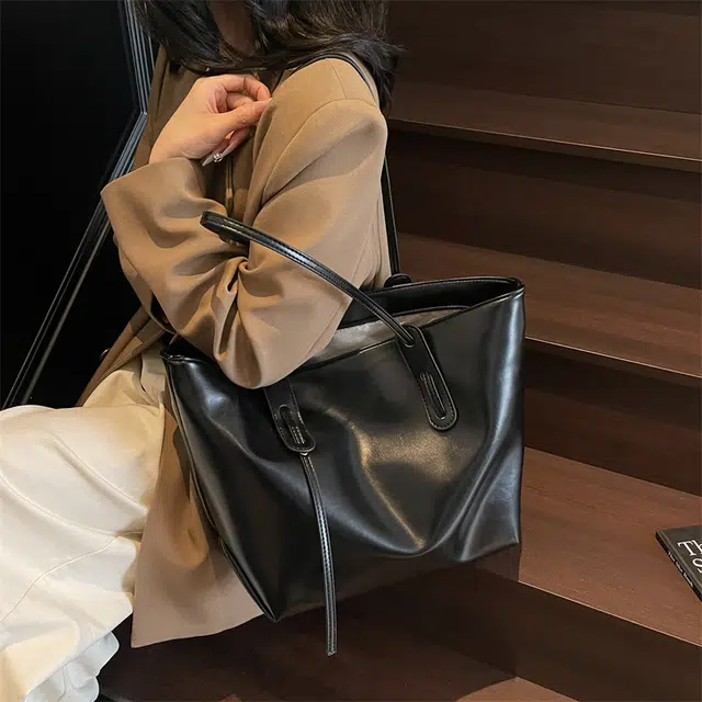 TRANSFORMERS PU Tote