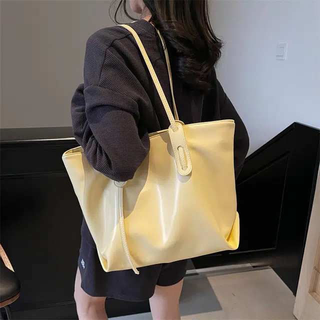 TRANSFORMERS PU Tote
