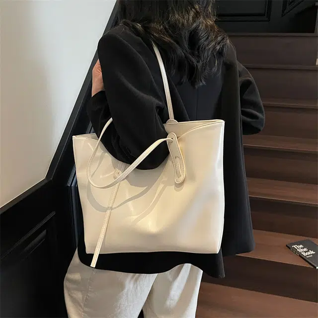 TRANSFORMERS PU Tote