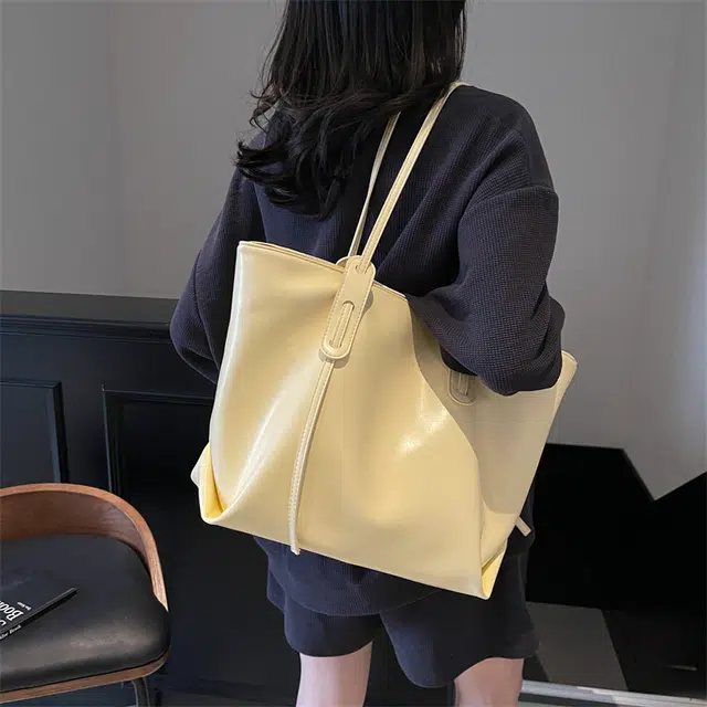 TRANSFORMERS PU Tote