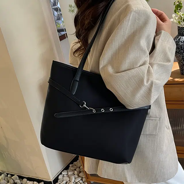 TRANSFORMERS Tote