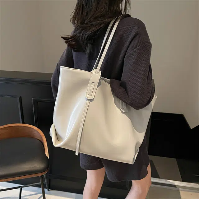 TRANSFORMERS PU Tote