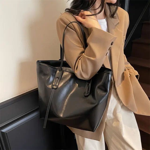 TRANSFORMERS PU Tote