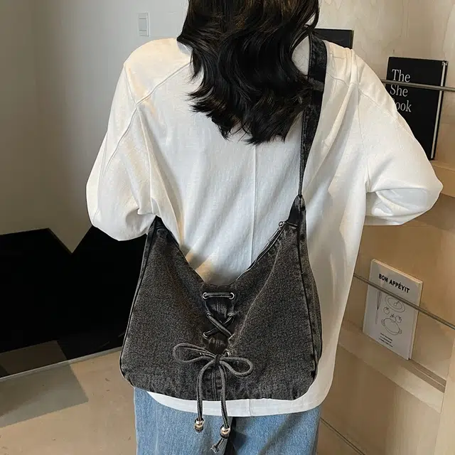 科物酷 慵懒风小众设计通勤大学生上课质感 牛仔布 斜挎单肩包 女款 多色