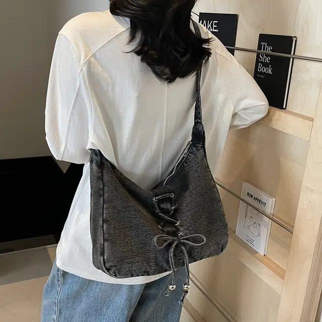科物酷 慵懒风小众设计通勤大学生上课质感 牛仔布 斜挎单肩包 女款 多色