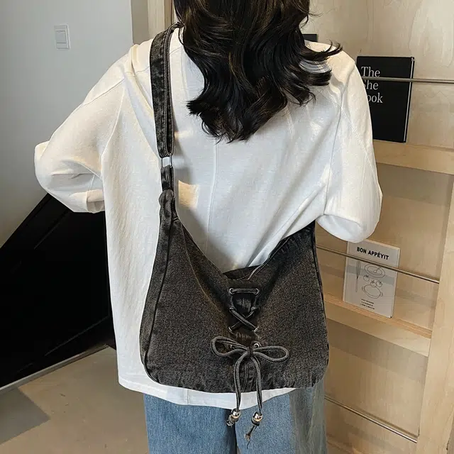 科物酷 慵懒风小众设计通勤大学生上课质感 牛仔布 斜挎单肩包 女款 多色