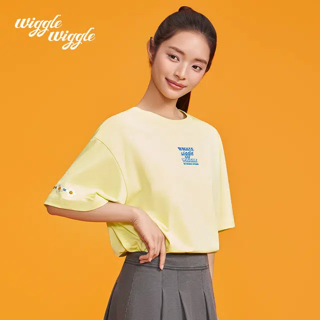 wiggle wiggle logo T