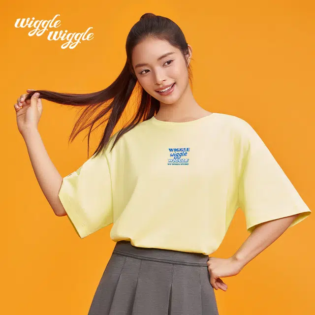 wiggle wiggle logo T