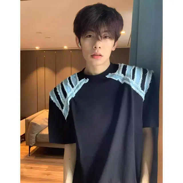 UPWARD LAB T