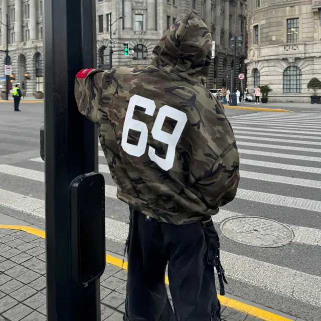 一碗士多 美式复古刺绣潮流百搭日常出行开衫外套卫衣 男女同款