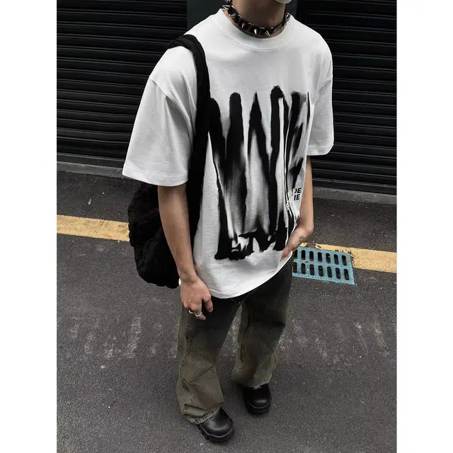 PAINT STAIN T