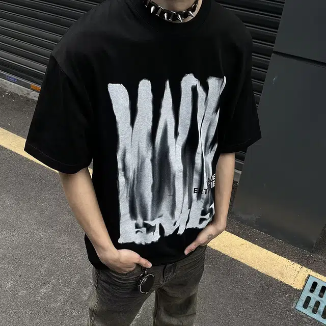 PAINT STAIN T