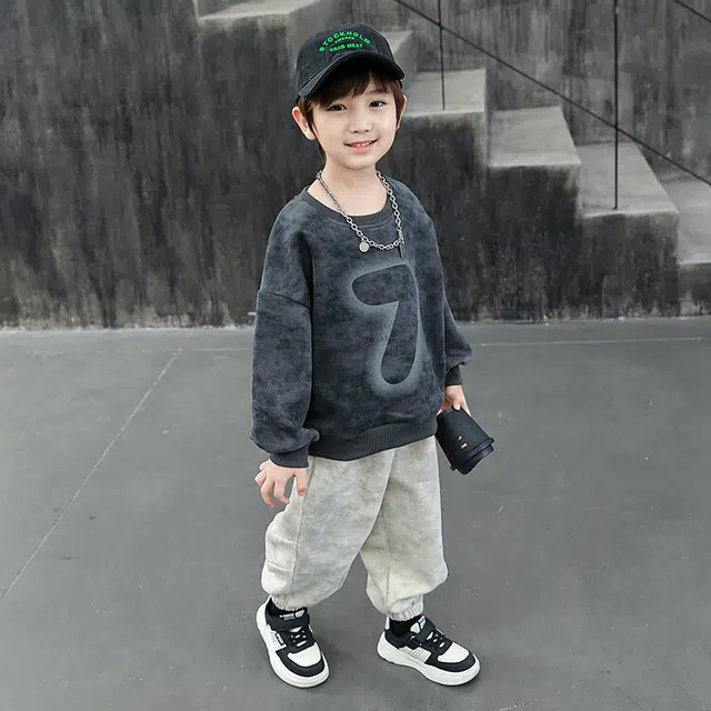 俞兆林卫衣 百搭圆领亲肤时尚 图片色 中小童