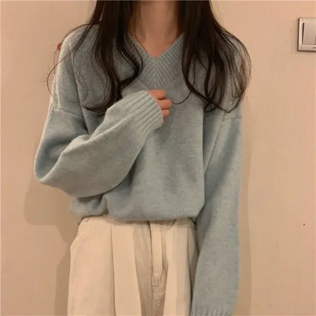 v