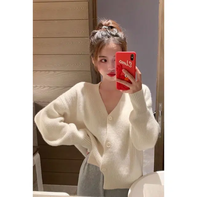 俞兆林 纯色简约舒适百搭质感短款韩版风格休闲针织衫 女款