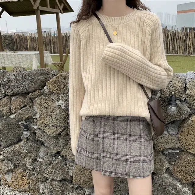 俞兆林 圆领高级感舒适简约韩版百搭气质休闲衫针织衫 女款