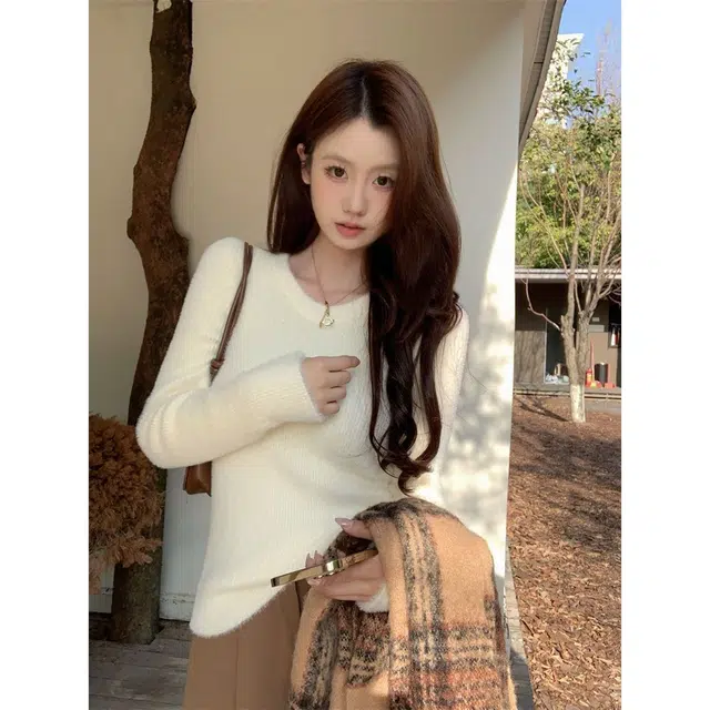 俞兆林 舒适修身打底衫温暖简约时尚内搭上衣针织衫 女款